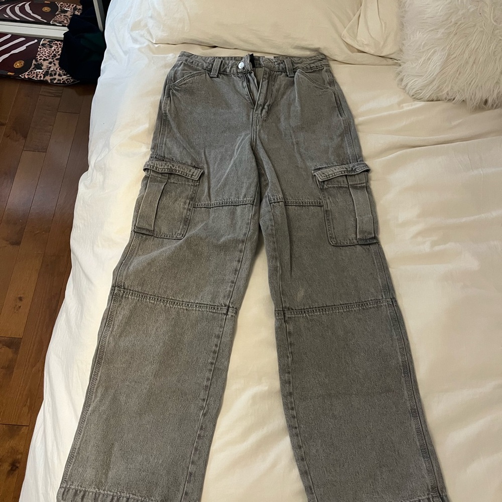 H&M Divided Gray Cargo Baggy Jeans